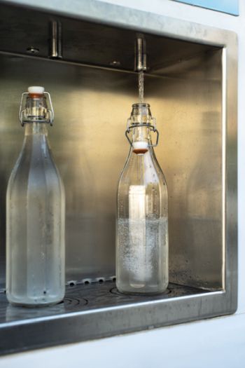 Вода в автоматах на улице: качество и источники воды